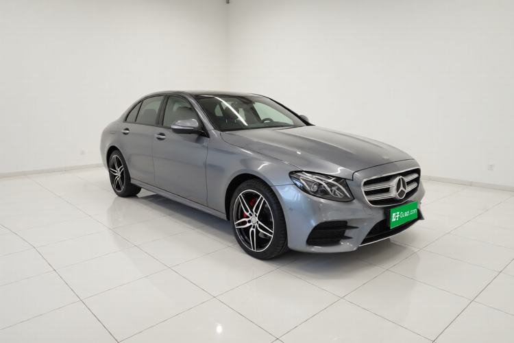 Used Mercedes-Benz E-Class 2017 E 200 Sport 4MATIC Front Right 45 Deg