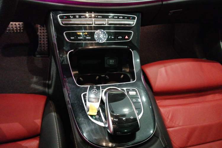 Used Mercedes-Benz E-Class 2017 E 200 Coupe Gear Lever