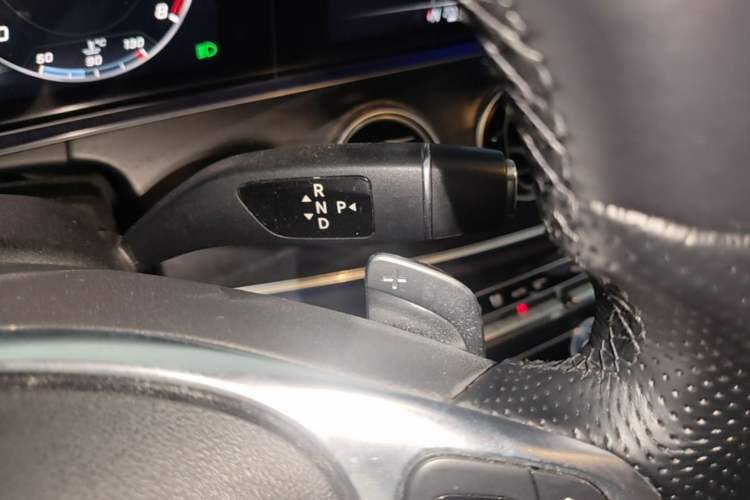 Used Mercedes-Benz E-Class 2017 E 300 L Sporty and Stylish Model Gear Lever