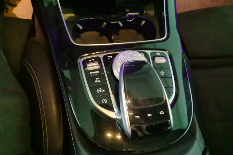 Used Mercedes-Benz E-Class 2017 E 200 Sport 4MATIC Gear Lever