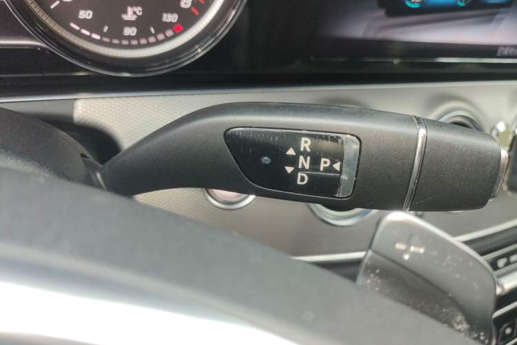 Used Mercedes-Benz E-Class 2017 E 200 Sport 4MATIC Gear Lever