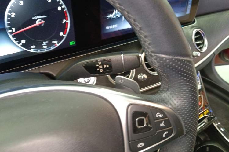 Used Mercedes-Benz E-Class 2017 E 200 L Sport 4MATIC Gear Lever