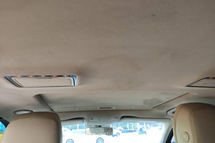 Used Mercedes-Benz E-Class 2017 E 200 L Sport 4MATIC Headliner