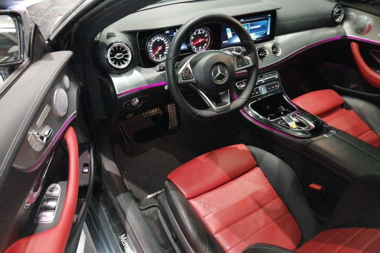 Used Mercedes-Benz E-Class 2017 E 200 Coupe Interior 3