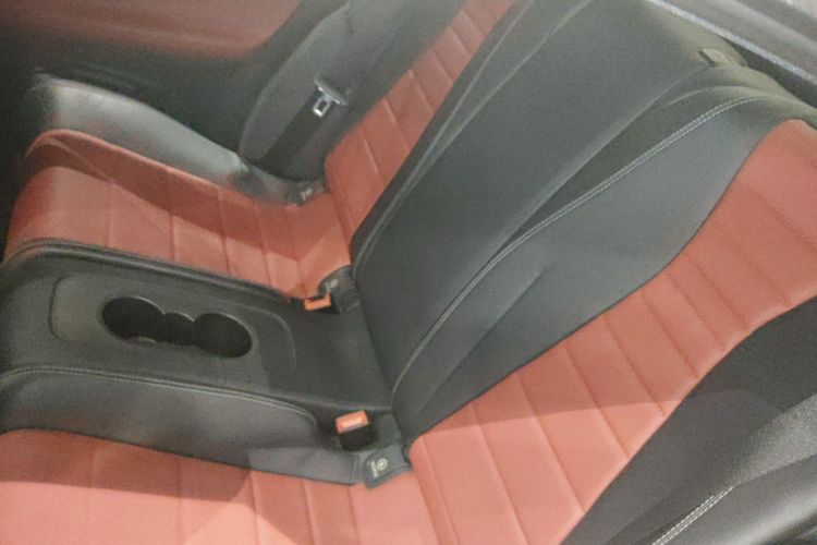 Used Mercedes-Benz E-Class 2017 E 200 Coupe Interior 6