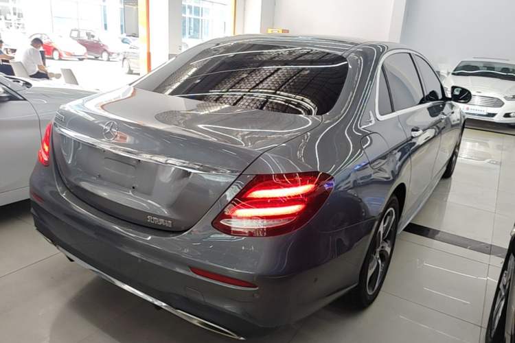 Used Mercedes-Benz E-Class 2017 E 300 L Sport Luxury Edition Rear Right 45 Deg