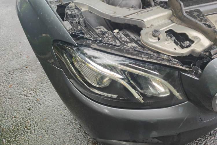 Used Mercedes-Benz E-Class 2017 E 300 L Sporty and Stylish Model Right Front Headlight
