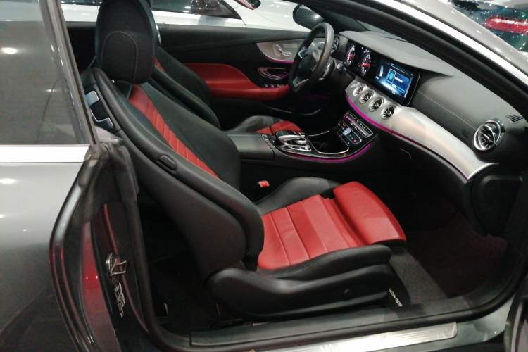 Used Mercedes-Benz E-Class 2017 E 200 Coupe Right Front Seat