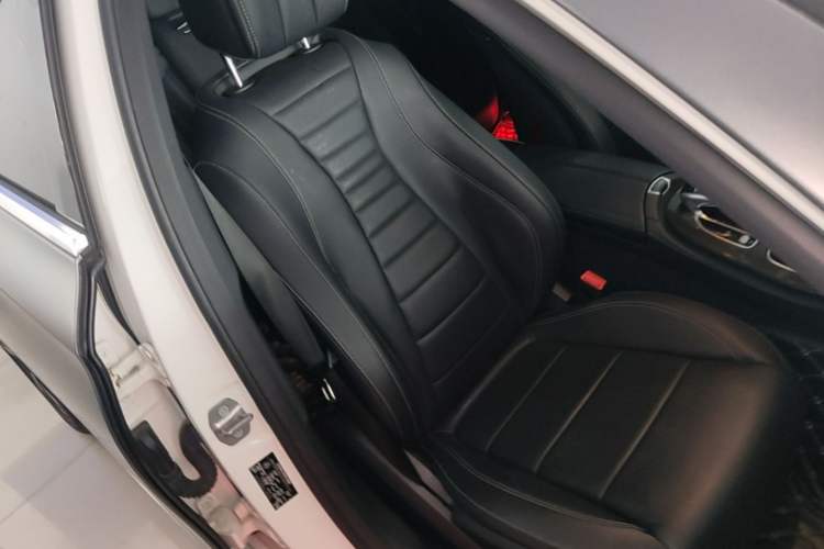 Used Mercedes-Benz E-Class 2017 E 300 L Sporty and Stylish Model Right Front Seat