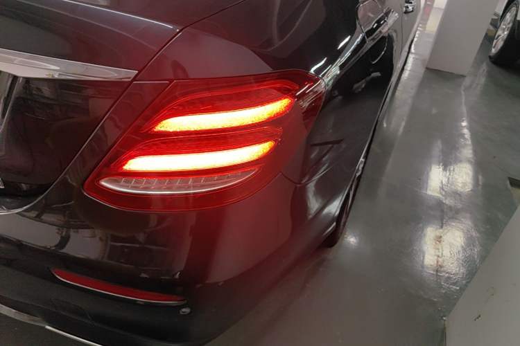 Used Mercedes-Benz E-Class 2017 E 300 L Sporty and Stylish Model Right Rear Taillight