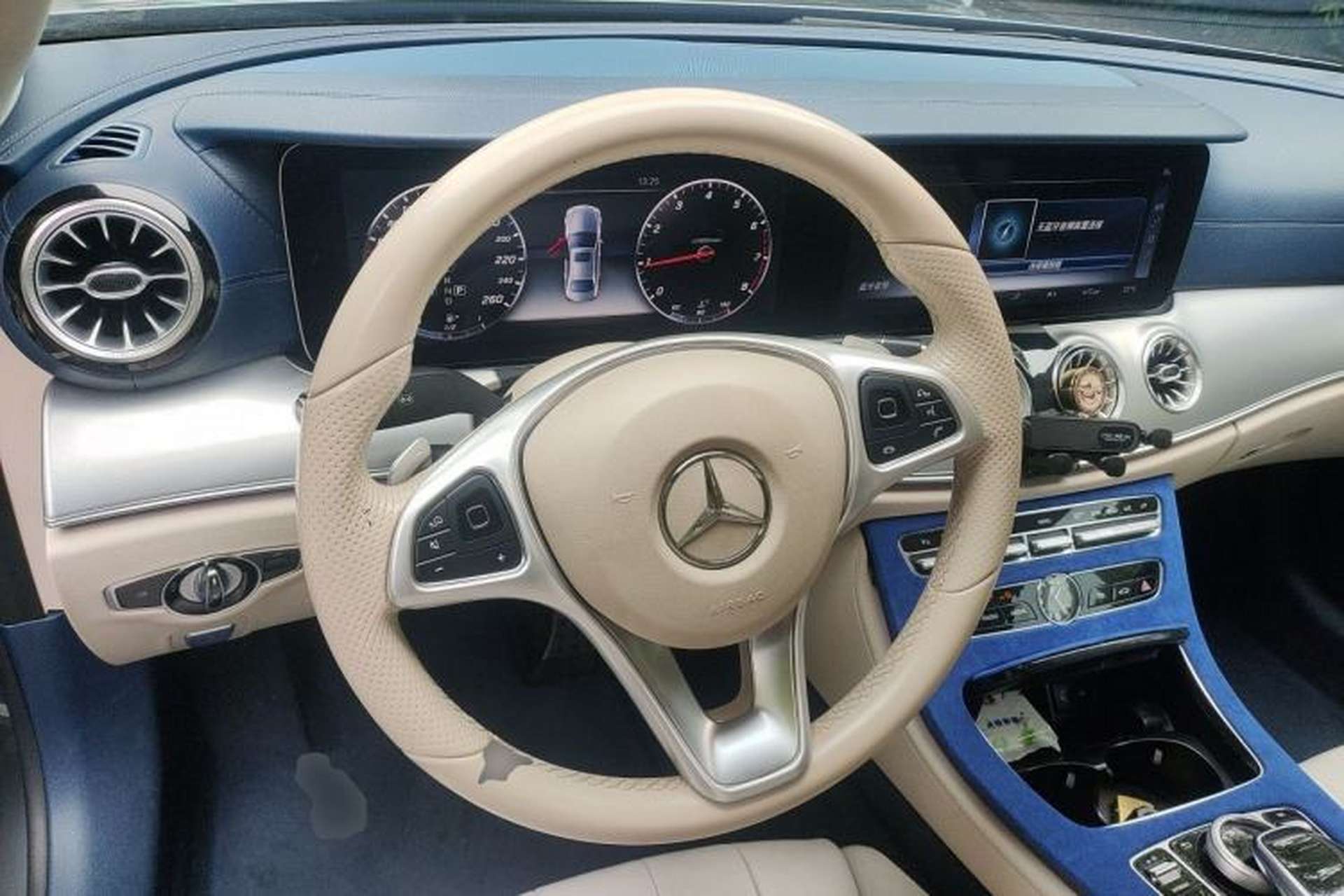 Used Mercedes-Benz E-Class 2017 E 200 4MATIC Coupe Steering Wheel
