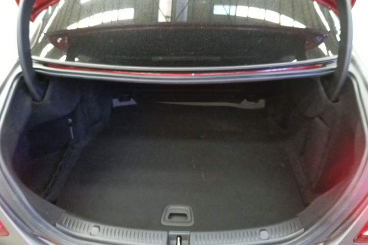 Used Mercedes-Benz E-Class 2017 E 200 L Sport 4MATIC Trunk