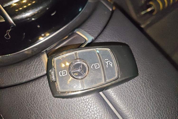 Used Mercedes-Benz E-Class 2017 E 300 Coupe Vehicle Key
