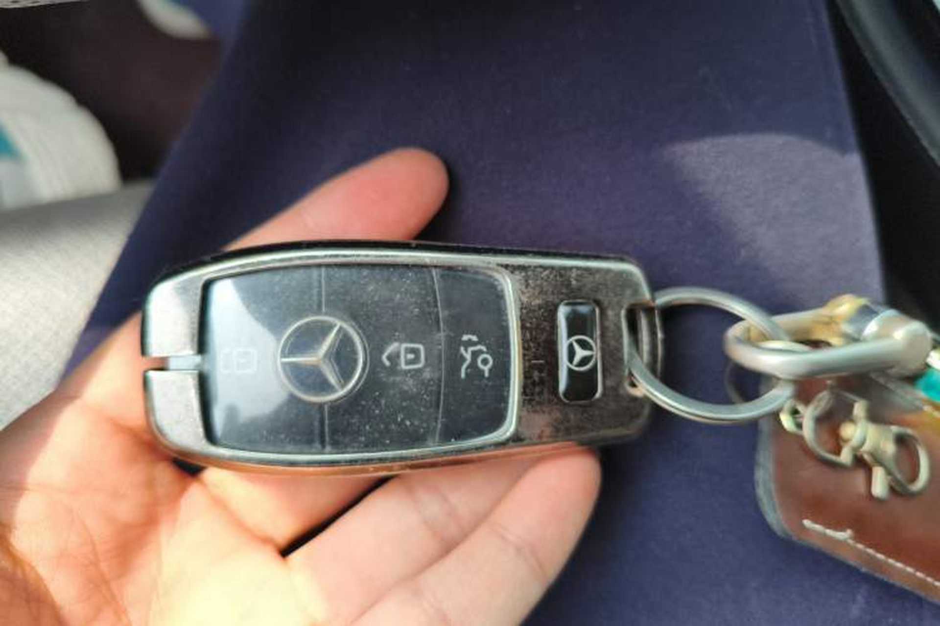 Used Mercedes-Benz E-Class 2017 E 200 L Sport 4MATIC Vehicle Key