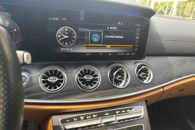 Used Mercedes-Benz E-Class 2017 E 200 Coupe Audio And AC Panel