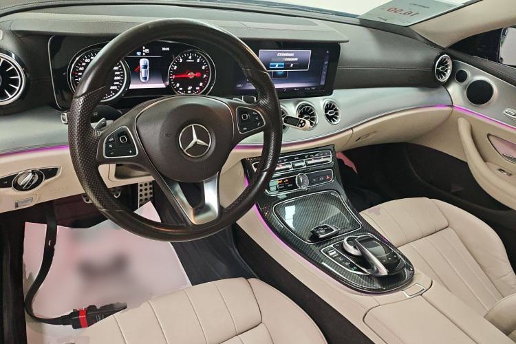 Used Mercedes-Benz E-Class 2017 E 200 Coupe Center Console