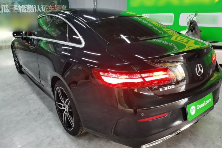 Used Mercedes-Benz E-Class 2017 E 300 Coupe Rear Left 45 Deg