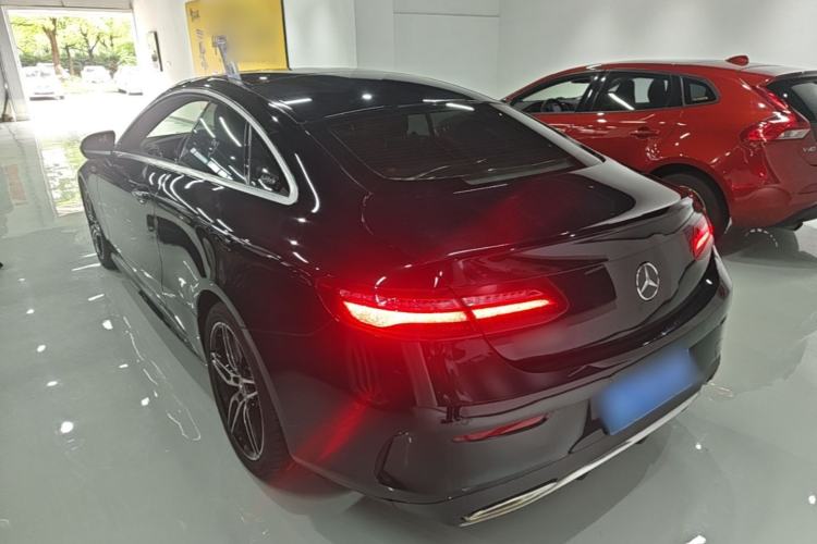 Used Mercedes-Benz E-Class 2017 E 300 Coupe Rear Left 45 Deg