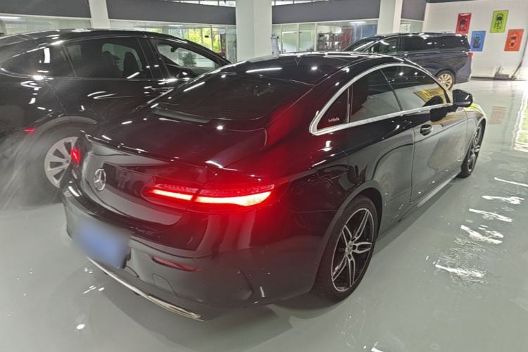 Used Mercedes-Benz E-Class 2017 E 300 Coupe Rear Right 45 Deg