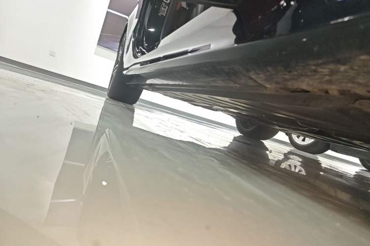 Used Mercedes-Benz E-Class 2017 E 300 Coupe Right Side Sill