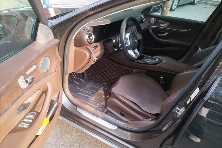 Used Mercedes-Benz E-Class 2017 E 320 L 4MATIC Driver Seat