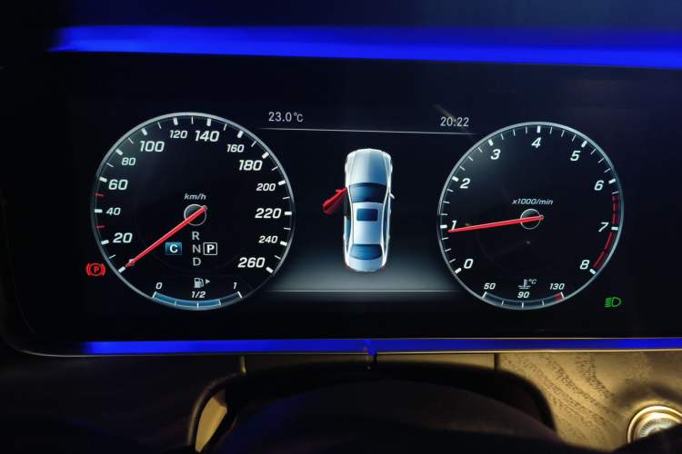 Used Mercedes-Benz E-Class 2017 E 300 L Sport Luxury Edition Instrument Cluster