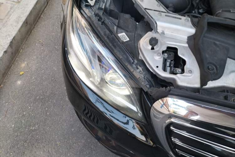 Used Mercedes-Benz E-Class 2017 E 320 L 4MATIC Right Front Headlight