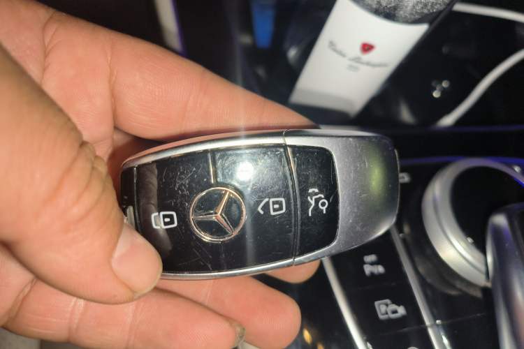 Used Mercedes-Benz E-Class 2017 E 300 L Sport Luxury Edition Vehicle Key