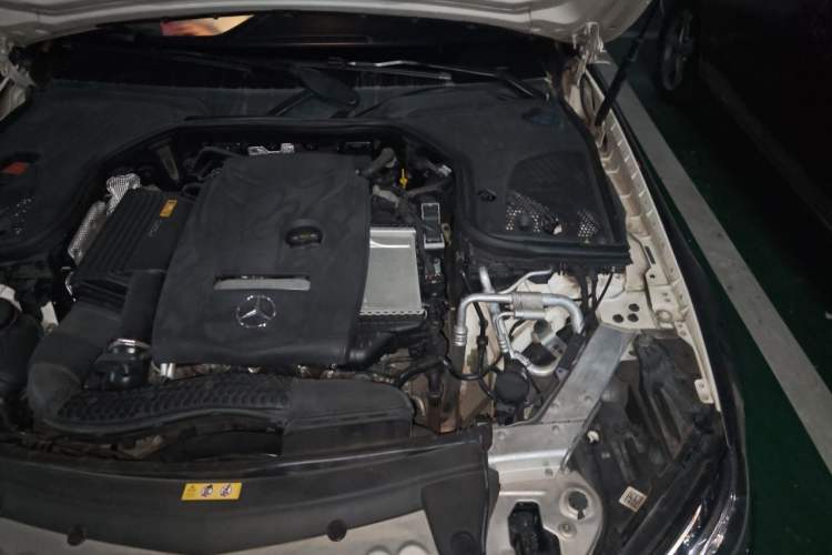 Used Mercedes-Benz E-Class 2017 E 200 4MATIC Coupe Engine Bay Left