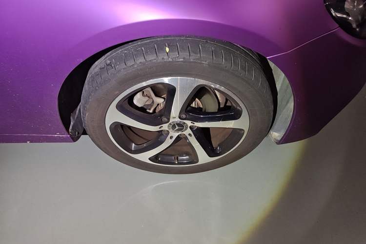 Used Mercedes-Benz E-Class 2017 E 200 Sport Right Front Wheel Hub