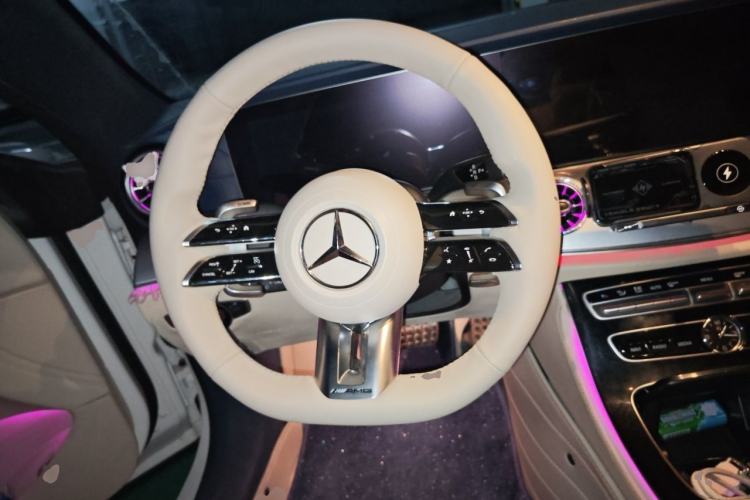 Used Mercedes-Benz E-Class 2017 E 200 4MATIC Coupe Steering Wheel