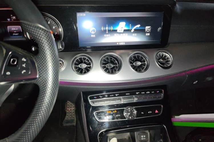 Used Mercedes-Benz E-Class 2017 E 200 Coupe Audio And AC Panel