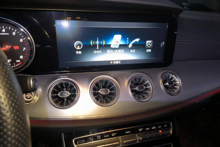 Used Mercedes-Benz E-Class 2017 E 200 Coupe Audio And AC Panel