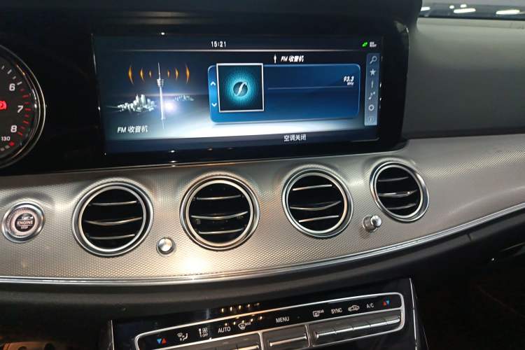 Used Mercedes-Benz E-Class 2017 E 300 Sport Edition Audio And AC Panel
