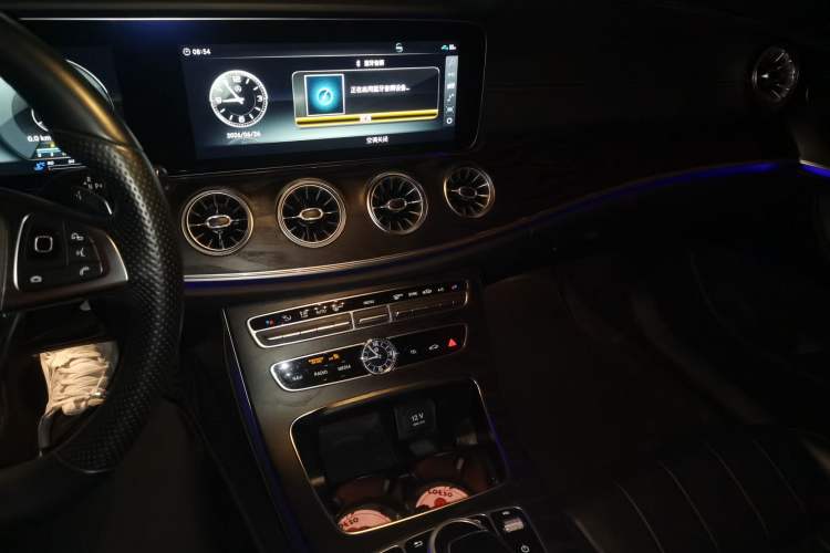 Used Mercedes-Benz E-Class 2017 E 200 Coupe Audio And AC Panel