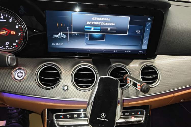 Used Mercedes-Benz E-Class 2017 E 200 Sport Audio And AC Panel