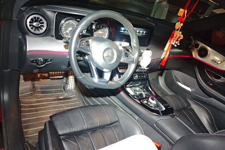 Used Mercedes-Benz E-Class 2017 E 200 Coupe Center Console