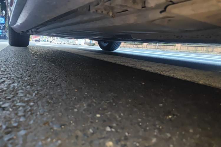 Used Mercedes-Benz E-Class 2017 E 200 L Sport 4MATIC Chassis Front Right