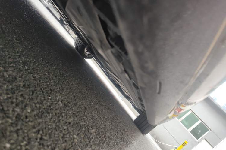 Used Mercedes-Benz E-Class 2017 E 200 4MATIC Coupe Chassis Rear Right