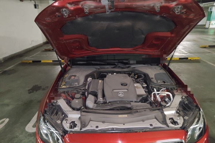 Used Mercedes-Benz E-Class 2017 E 200 Coupe Engine Bay