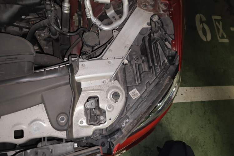 Used Mercedes-Benz E-Class 2017 E 200 Coupe Engine Bay Left