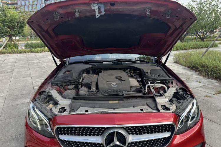 Used Mercedes-Benz E-Class 2017 E 200 Coupe Engine Bay