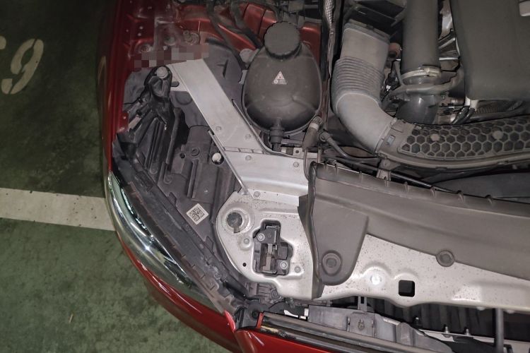 Used Mercedes-Benz E-Class 2017 E 200 Coupe Engine Bay Right