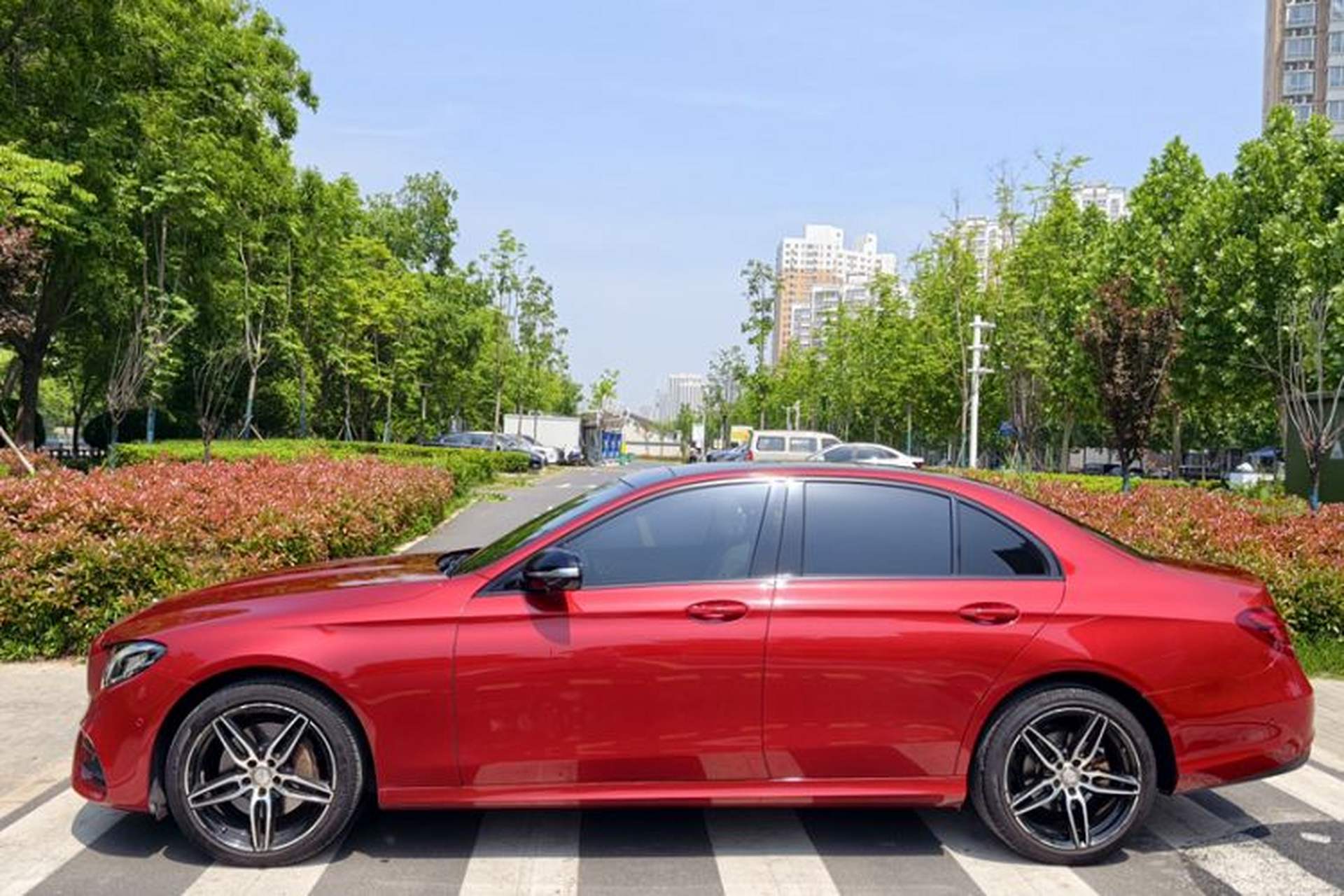 Used Mercedes-Benz E-Class 2017 E 300 Sport Edition Exterior 3