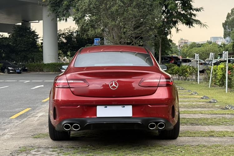 Used Mercedes-Benz E-Class 2017 E 200 Coupe Exterior 4