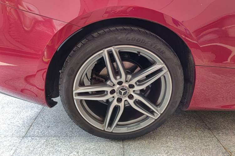 Used Mercedes-Benz E-Class 2017 E 200 Coupe Exterior 5