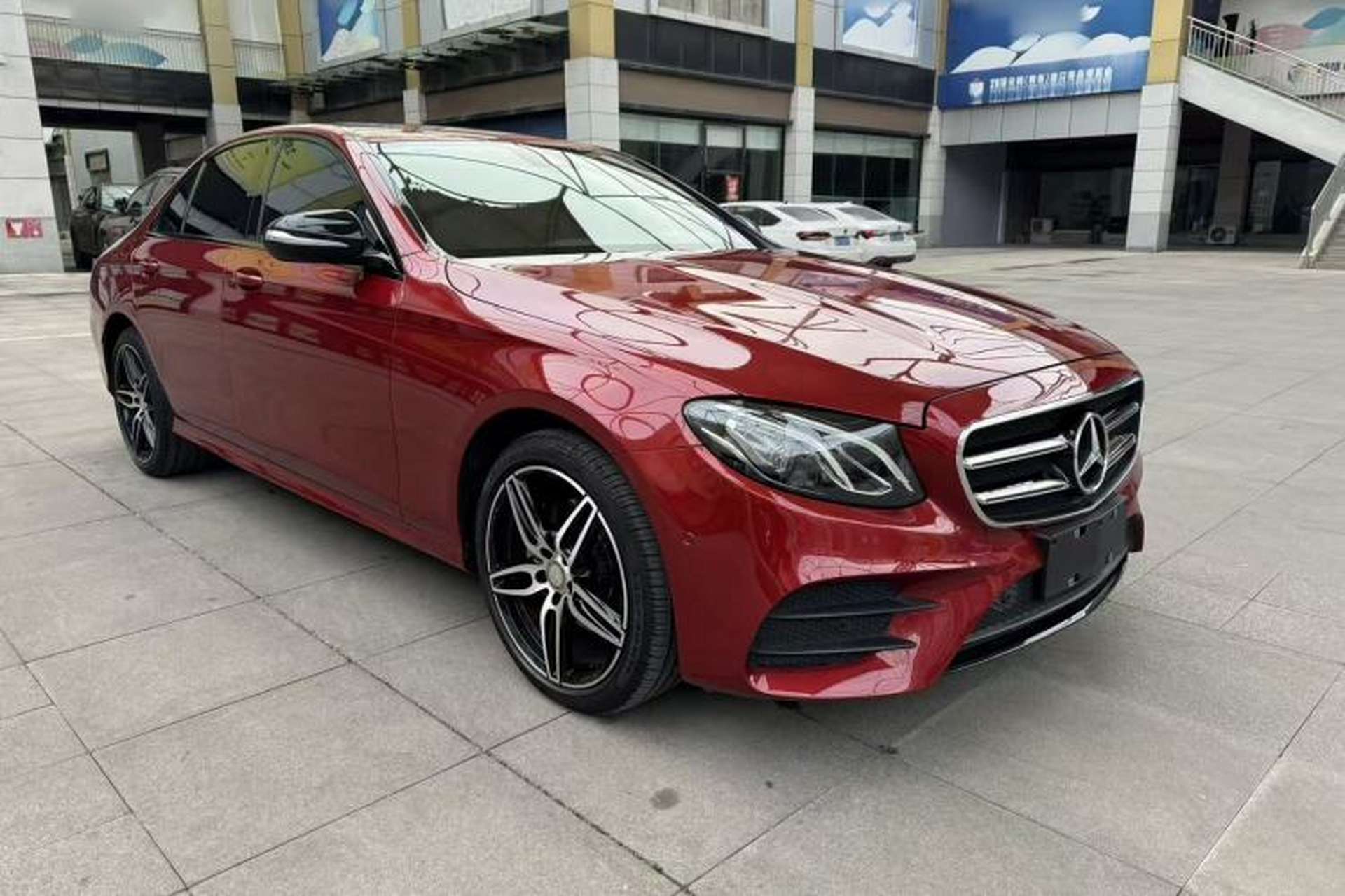 Used Mercedes-Benz E-Class 2017 E 200 Sport 4MATIC Exterior 5