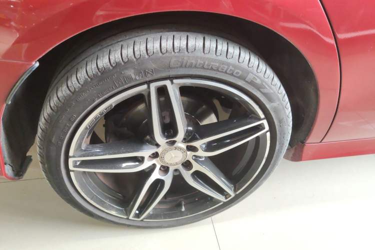 Used Mercedes-Benz E-Class 2017 E 200 Sport 4MATIC Exterior 8