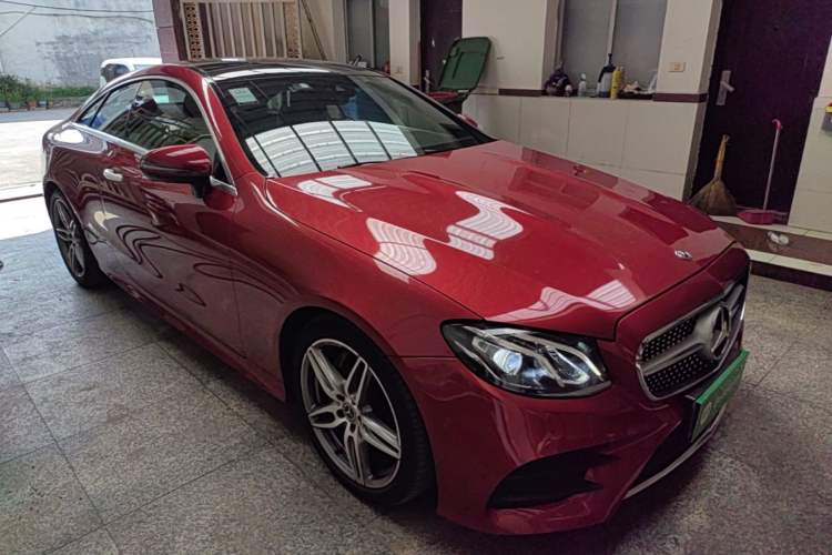 Used Mercedes-Benz E-Class 2017 E 200 Coupe Front Right 45 Deg