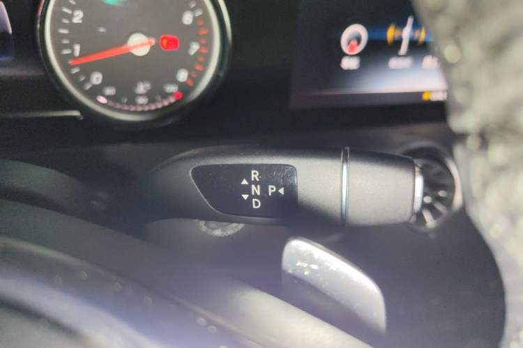 Used Mercedes-Benz E-Class 2017 E 200 Coupe Gear Lever